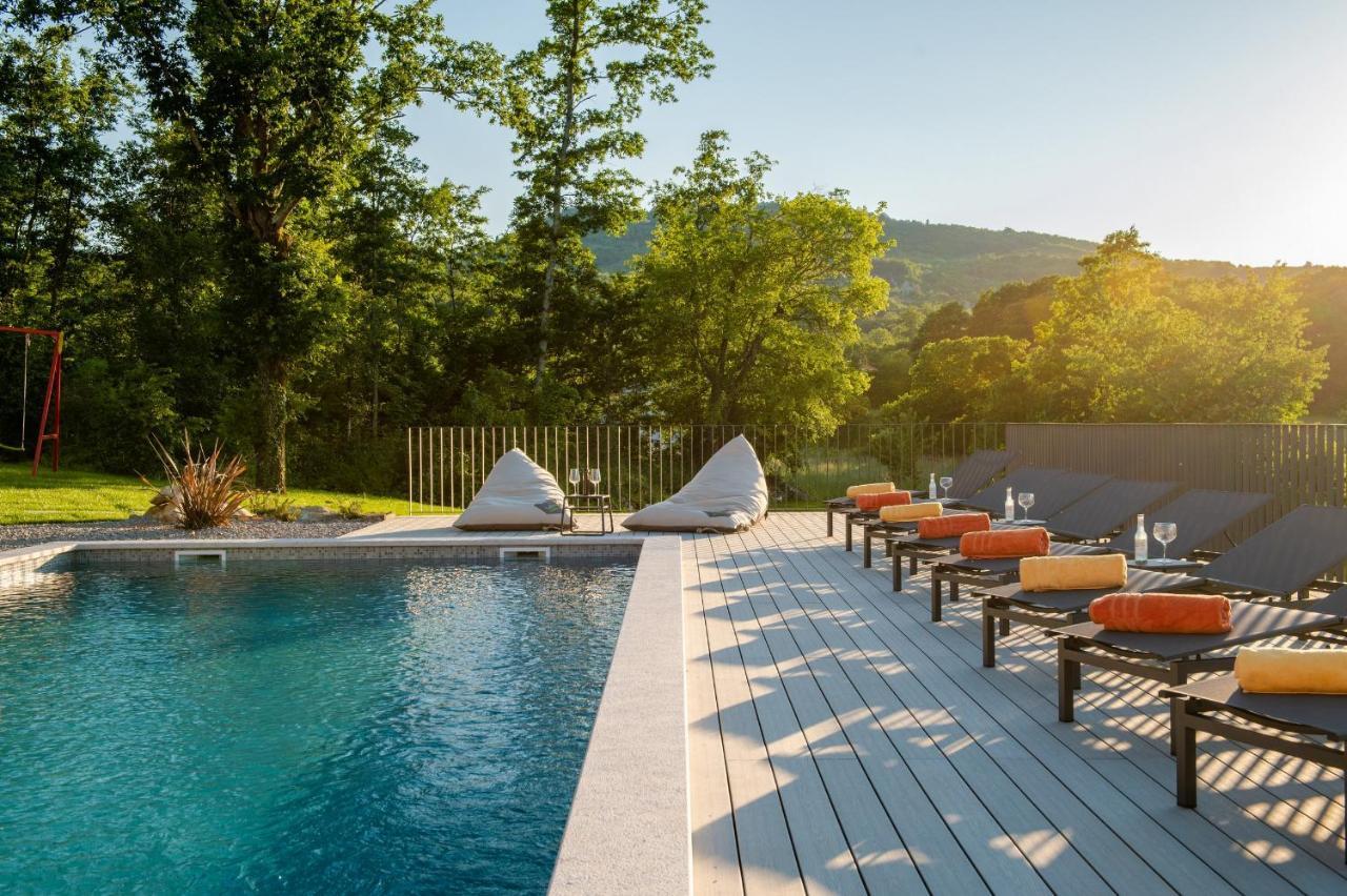 Luxury Villa Santa Cruz With Xl Pool And Jacuzzi Potpican Экстерьер фото